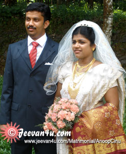 Marriage Pictures Anoop Cinu at forane church marika vazhithala